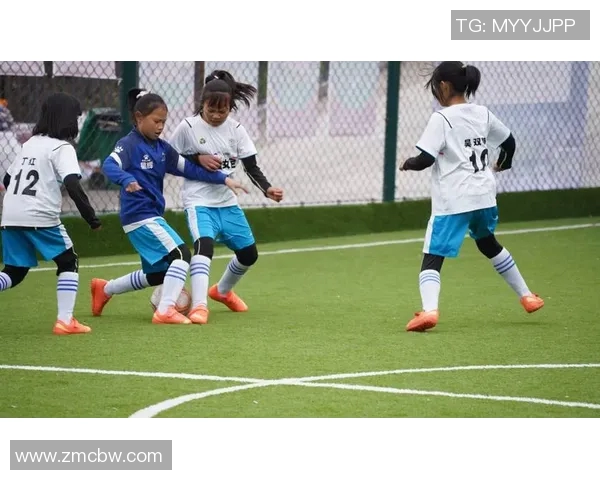 球星女儿继承足球天赋闪耀赛场父爱深情与足球梦想同行 球星女儿继承足球天赋闪耀赛场父爱深情与足球梦想同行